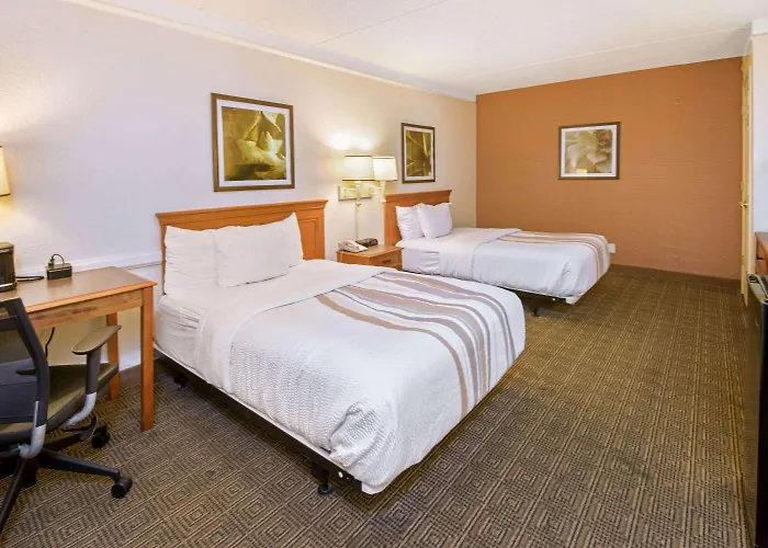 La Quinta Inn By Wyndham San Antonio Market Square