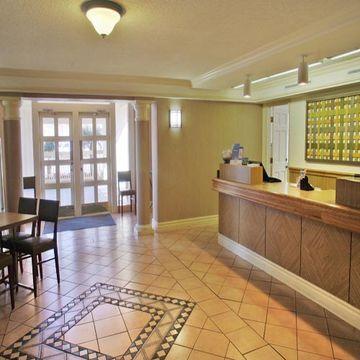 La Quinta By Wyndham Market Square Hotel 3*