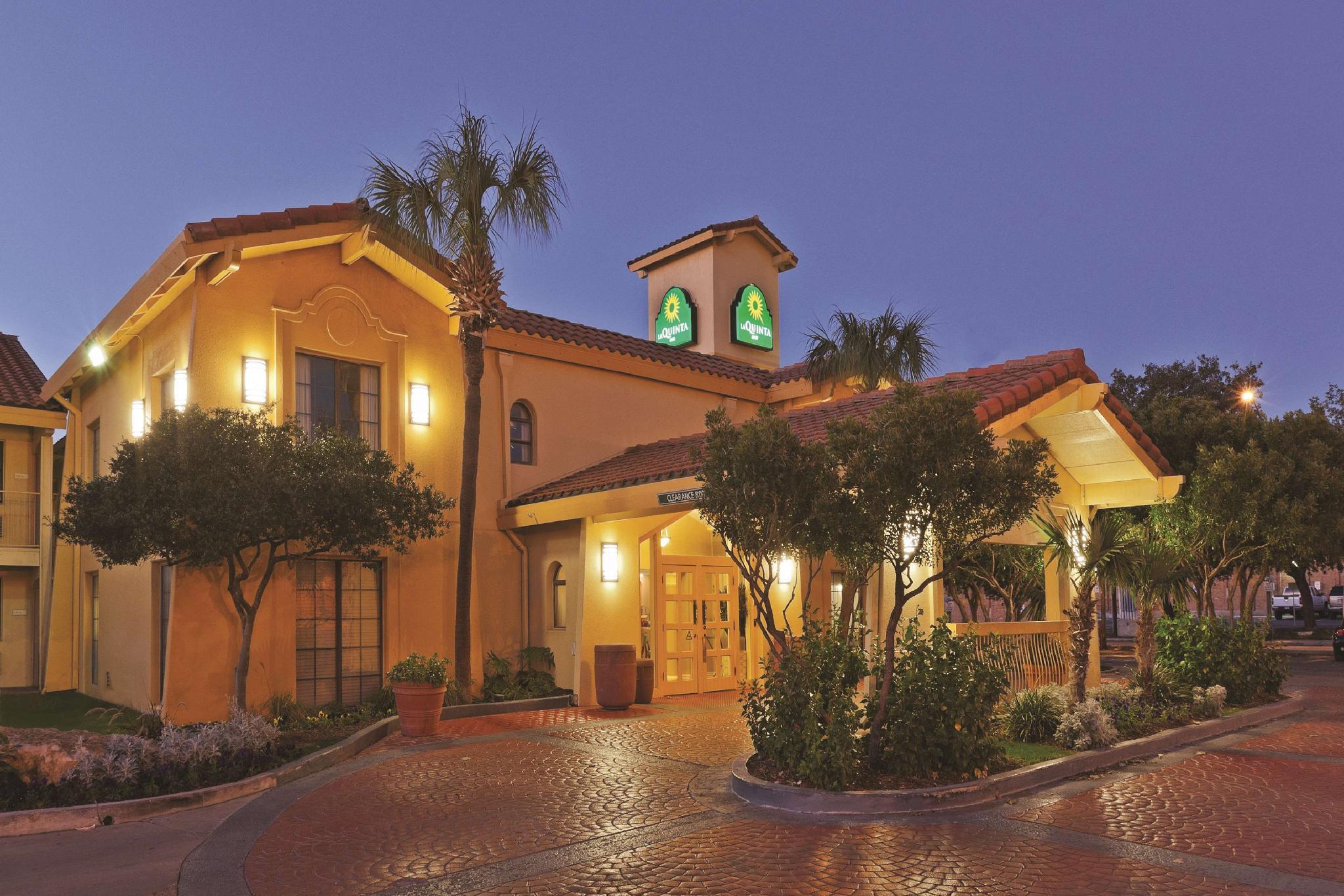 La Quinta By Wyndham Market Square Hotel 3*
