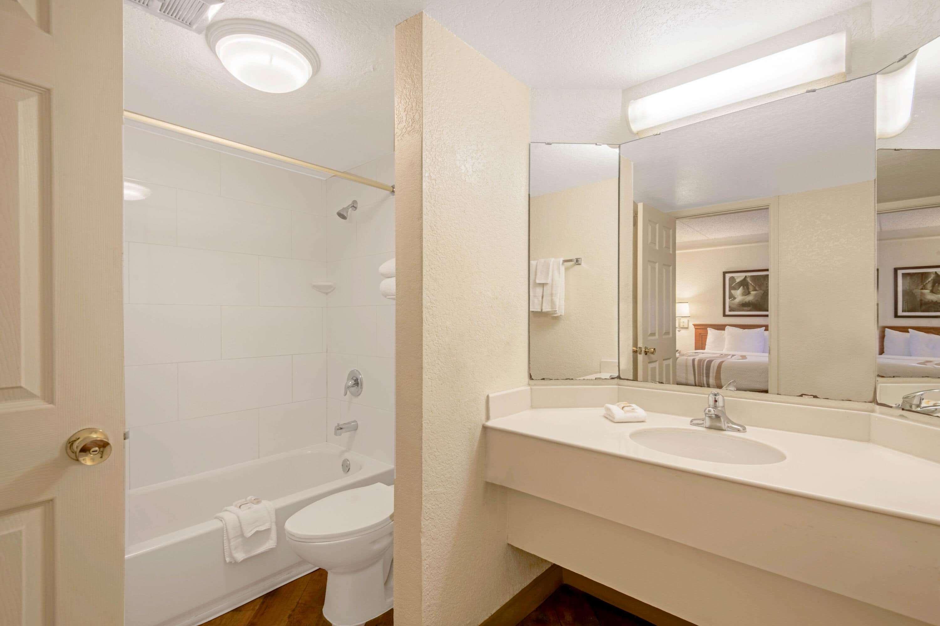 La Quinta By Wyndham Market Square Hotel